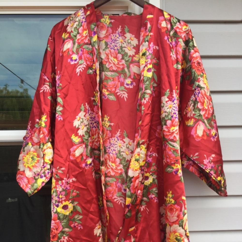 Red Komono style robe